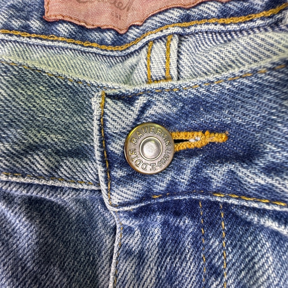 Eddie Bauer Men's Classic Fit Light Wash Jeans Size 38x32 Blue Denim 100% Cotton - Picture 2 of 9
